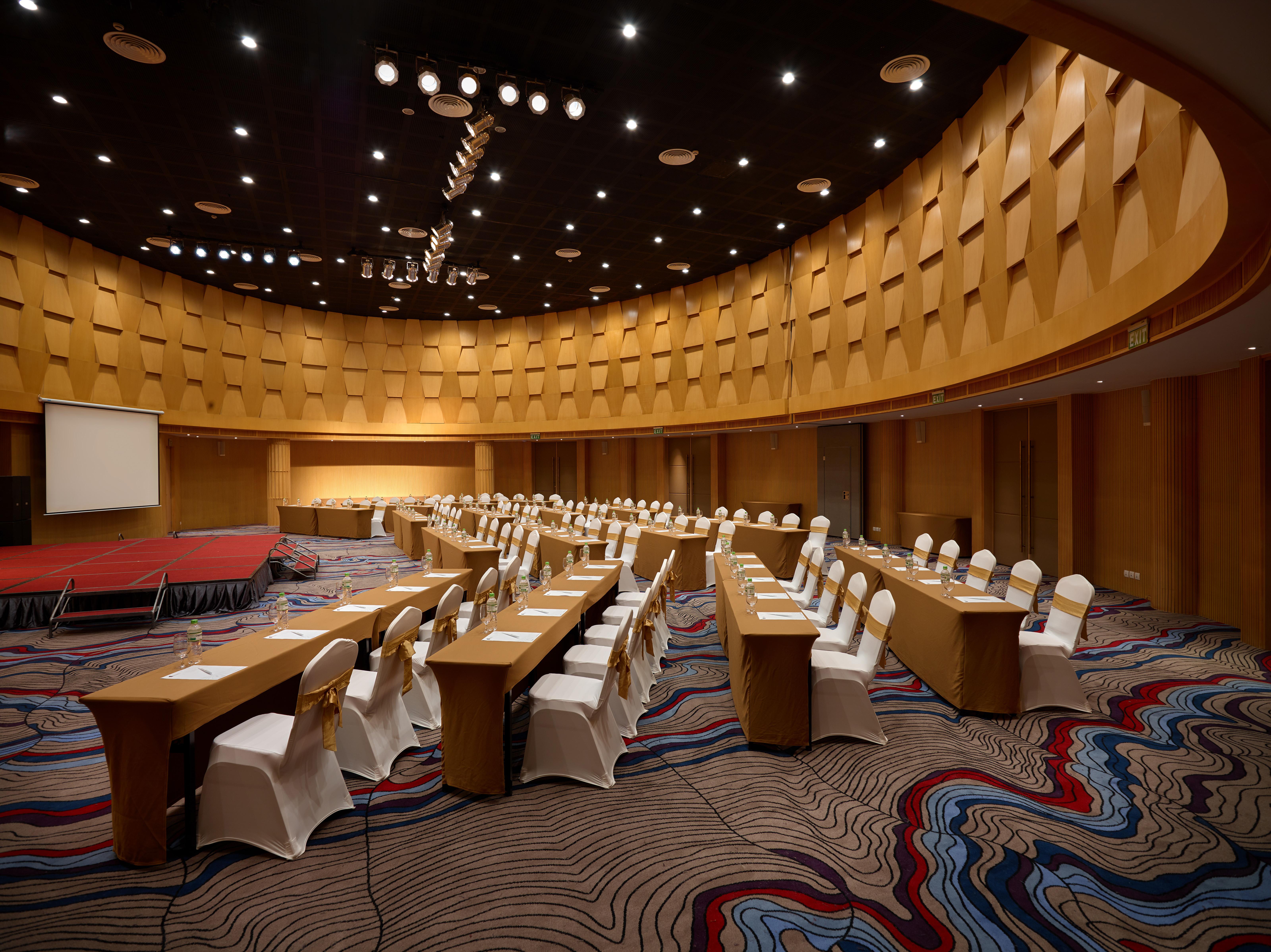 パオス サパ レジャー ホテル エクステリア 写真 The meeting room of the 13th Party Congress